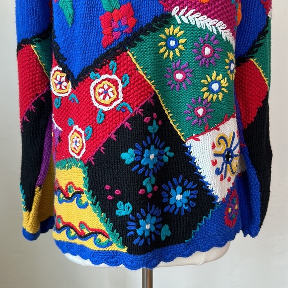 CASUAL CORNER Vintage 90s Hand Knit Patchwork Embroidered Sweater Novelty Size M - Picture 5 of 15
